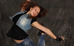 院子里公开惩戒 下 write